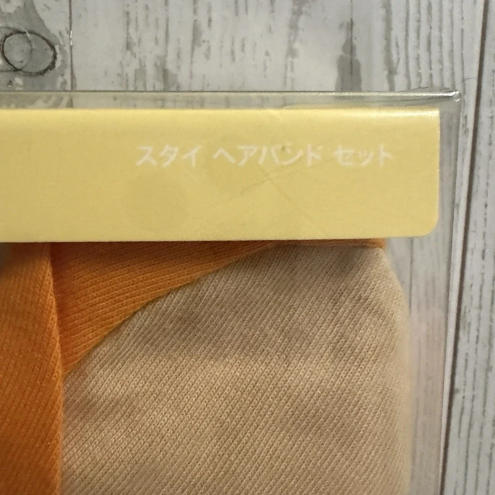Tokyo Disneyland Japan Exclusive Winnie the Pooh Baby Hairband Bib Set Tigger
